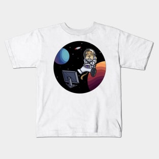 astronaut dog playing game in space Kids T-Shirt